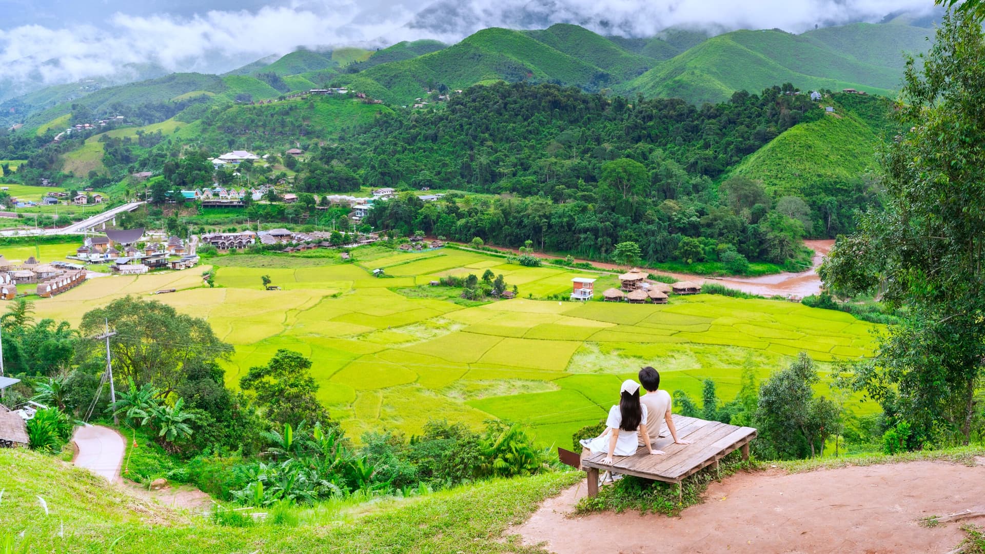 The Thai Triptych: Bangkok - Chiang Mai - Southern Islands